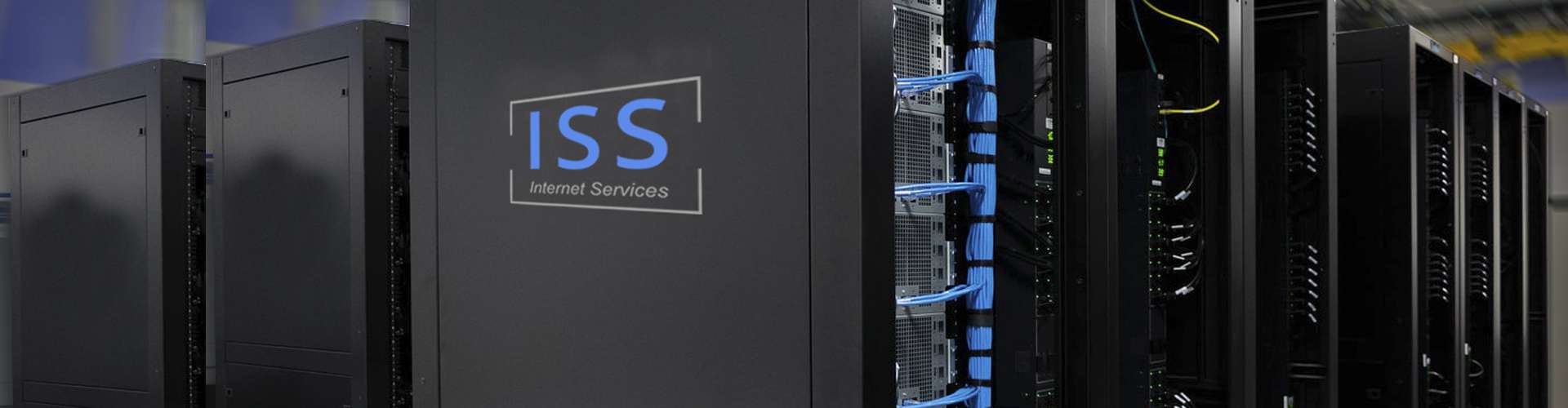 Hosting-Tarif | ISS - Internet Services | websites, hosting & digital marketing | Stockfoto #1319513732 Gorodenkoff
